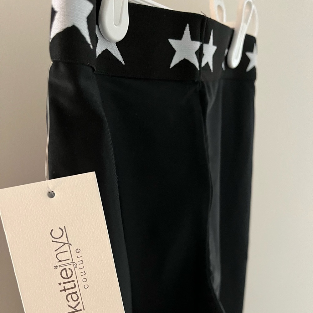 Katie J Brand new leggings!!